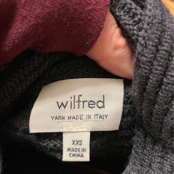 Wilfred Durandal Sleeveless Sweater - Picture 2 of 4